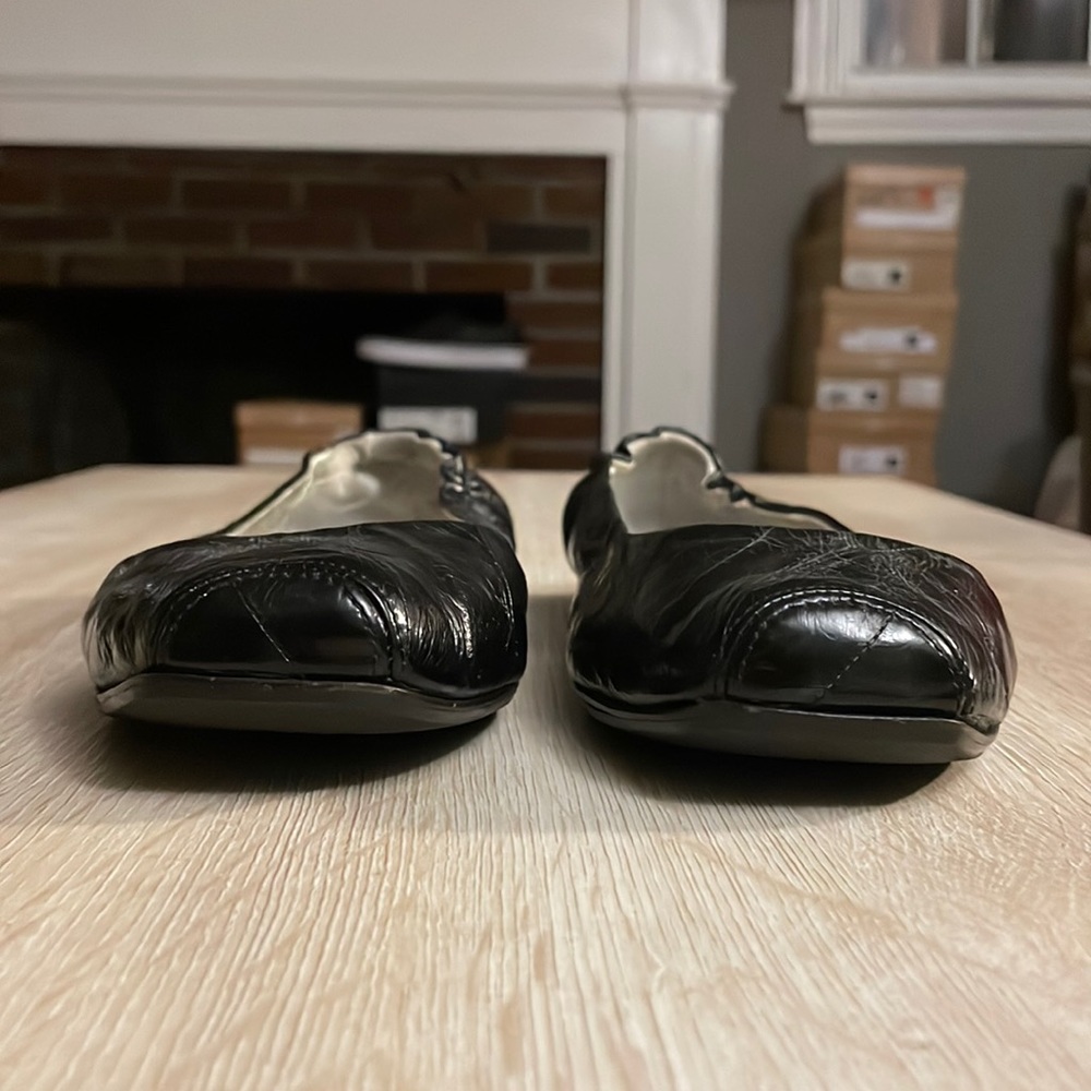 Dolce & Gabbana Black Crinkled Leather Flats - 38.5 - Picture 4 of 10